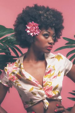 Kadın Modeller Elle Graham