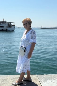 Kadın Modeller Monika MATLUBA